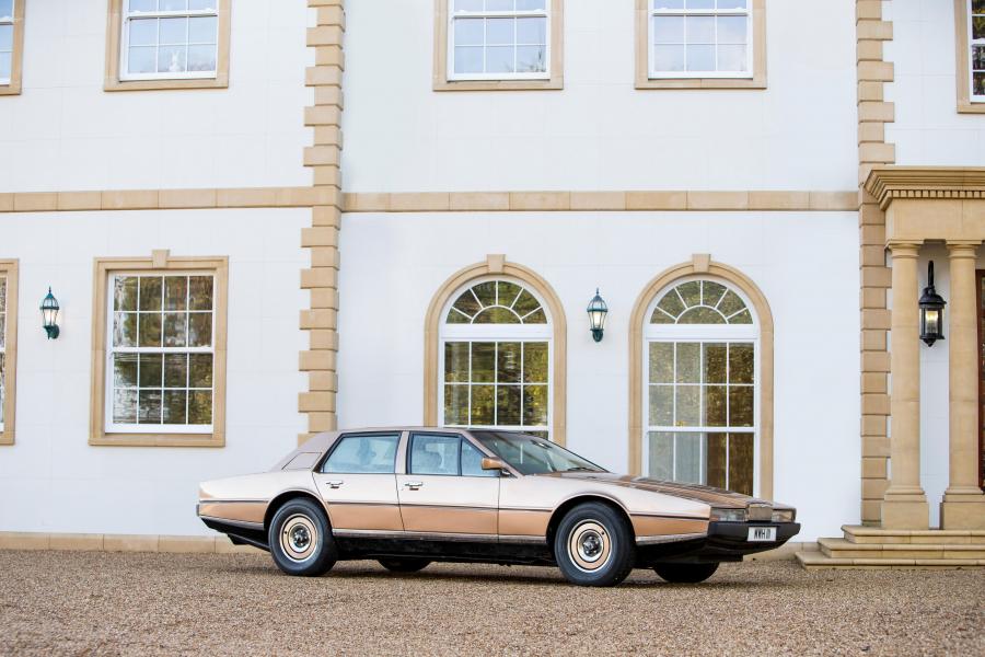  Aston Martin Lagonda 1978 года  (UK) (фото 8 из 19)